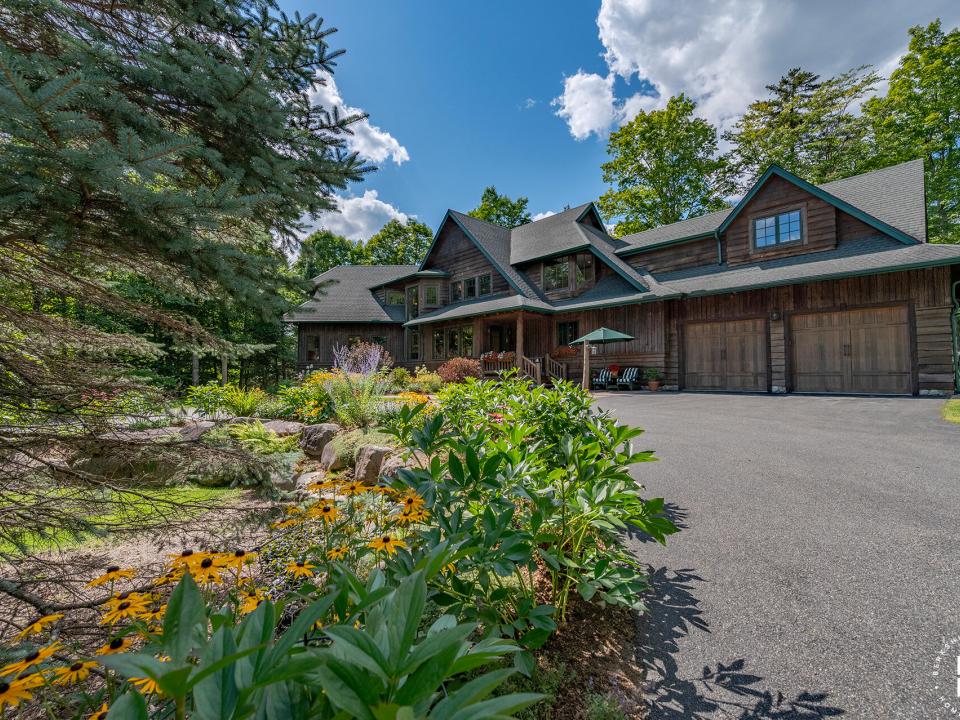 ForsthausInLakePlacid_Exterior_Front_R