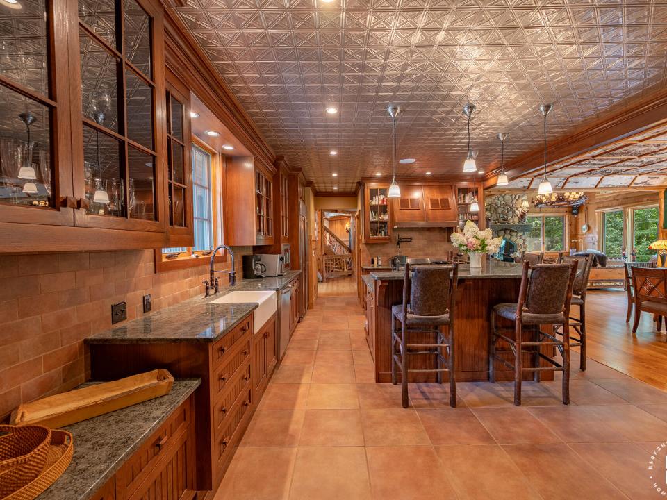 ForsthausInLakePlacid_Kitchen_BreakfastB