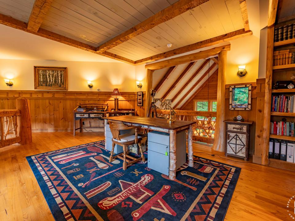 ForsthausInLakePlacid_Loft_Desk
