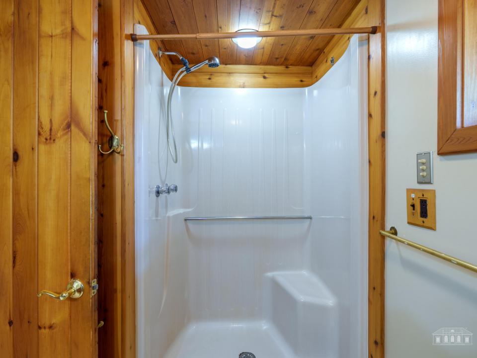 81 Hull Rd Rainbow Lake-56