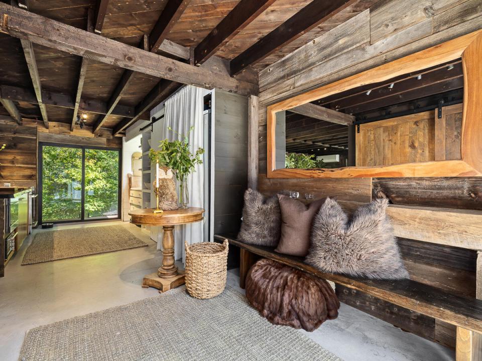 5880-Cascade-Road-Lake-Placid-NY-12946-1