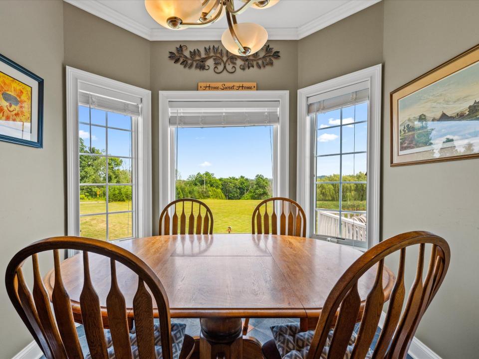 Breakfast Nook