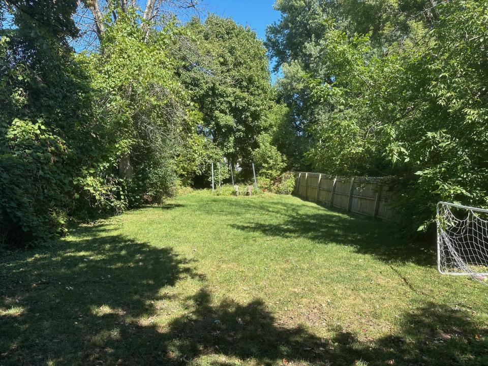 14 Leblanc Lane yard