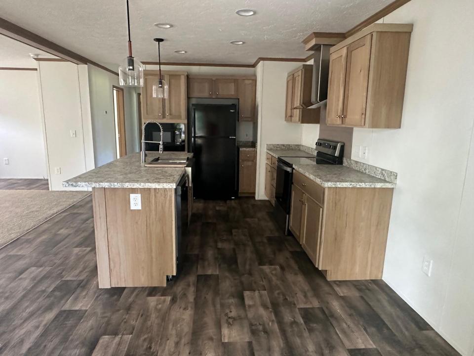 246 Bear Swamp Rd kitchen