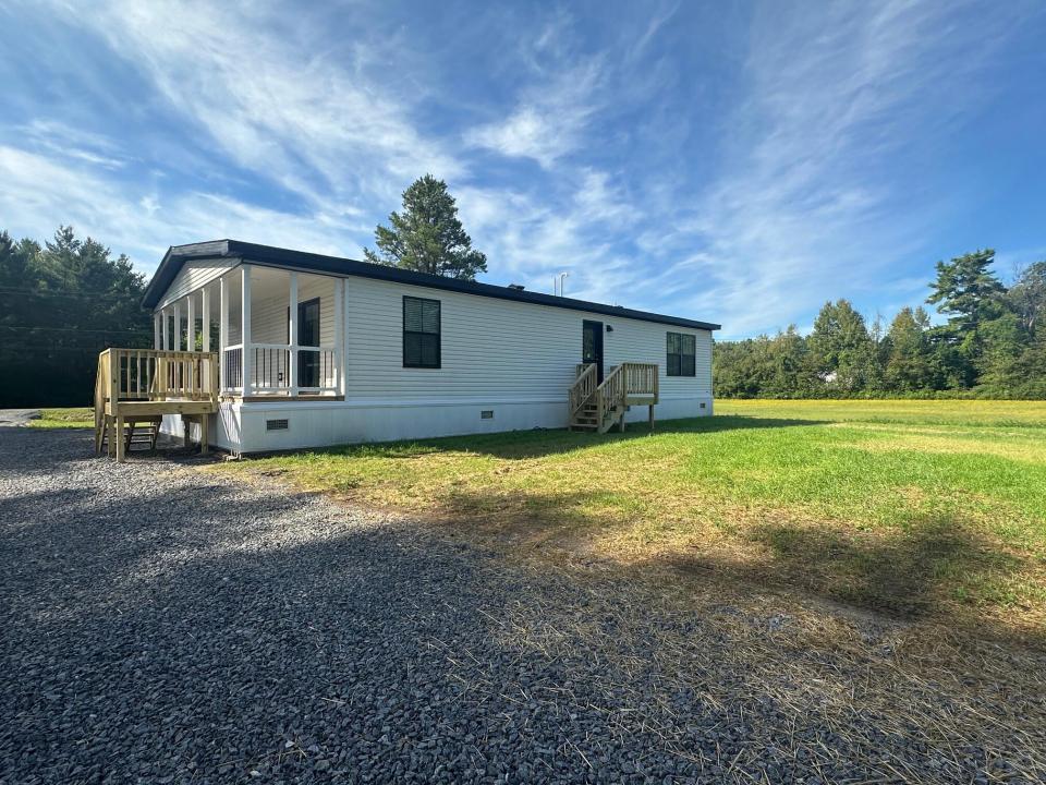 246 Bear Swamp Rd side 1