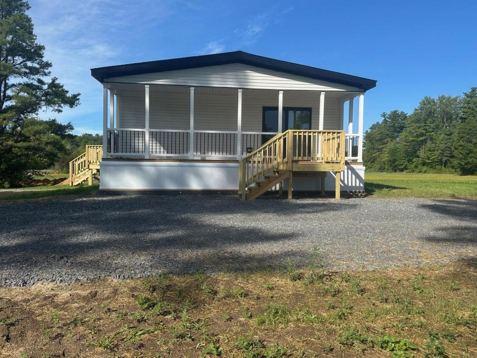 246 Bear Swamp Rd side