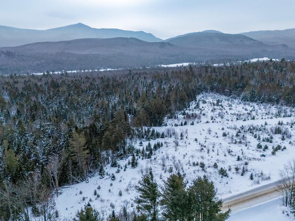 LandOnFletcherFarmRd_Winter_A_Lot_L