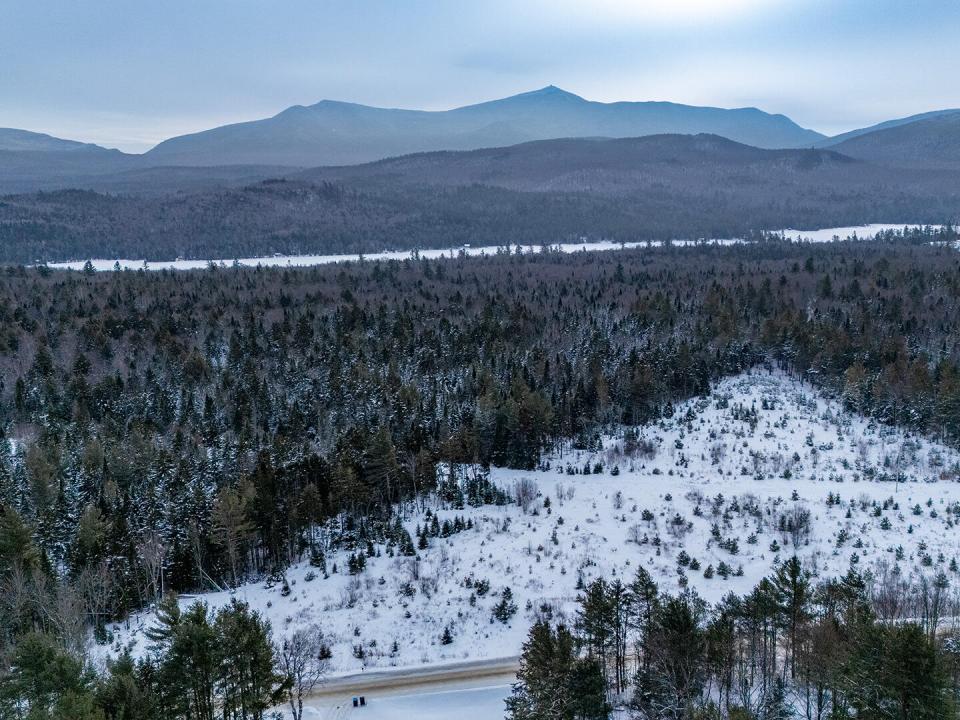 LandOnFletcherFarmRd_Winter_A_Lot_M