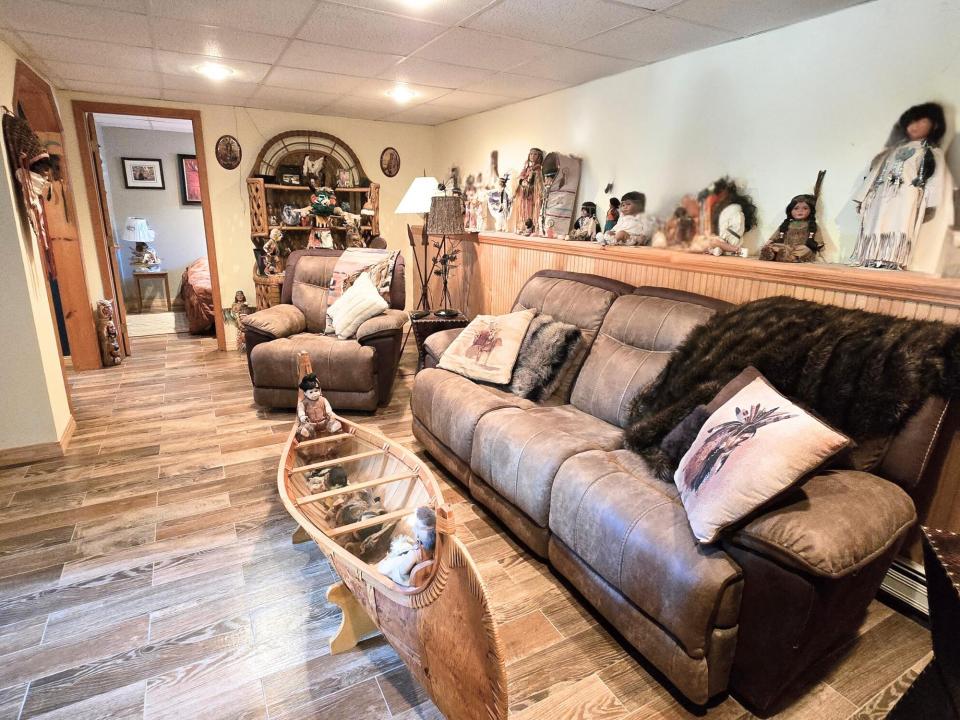 20 James Family Room