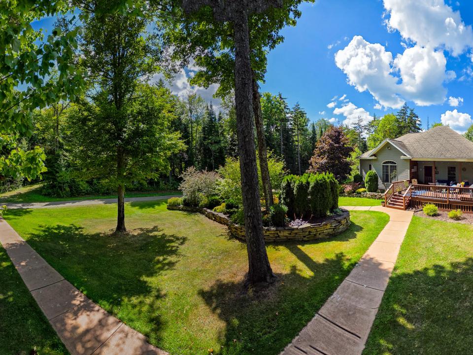 LB 14 Tamarack Dr-3