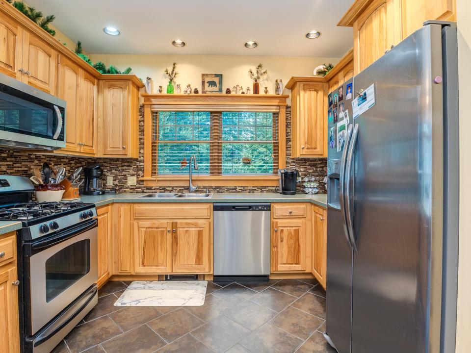 LB 14 Tamarack Dr-43