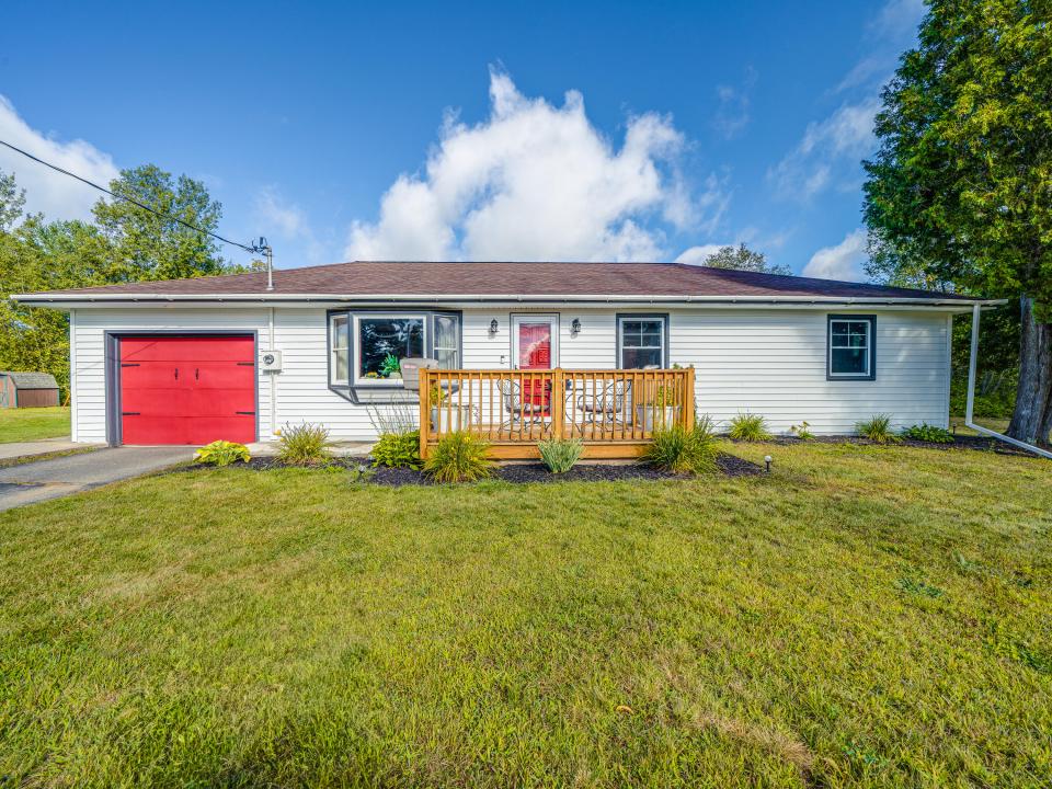 4 Mohawk St-29