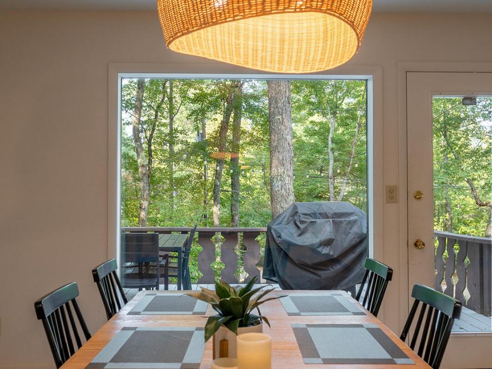 JayHomeOnSignor_DR_Chadelier_V