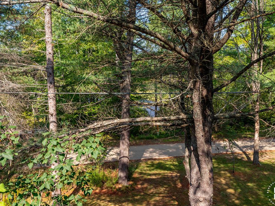 JayHomeOnSignor_Deck_View