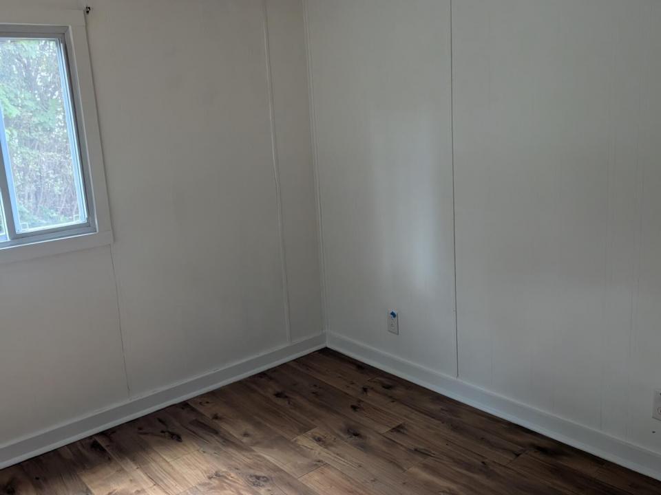 PXL_20250907_184256736