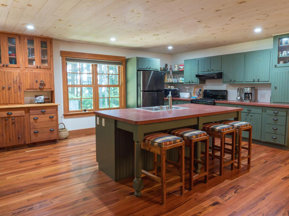 3388 Essex | Lake Champlain