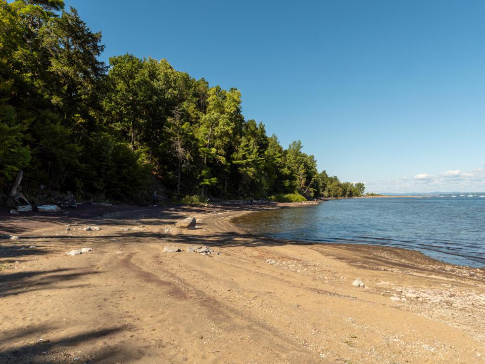 3388 Essex | Lake Champlain 3388 Essex | Lake Champlain
