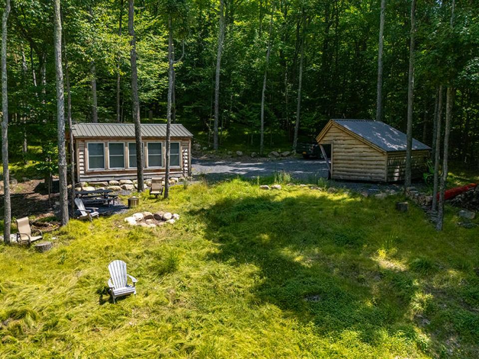 KeeneCabinOnMooseHill_Exterior_MH_LeanTo
