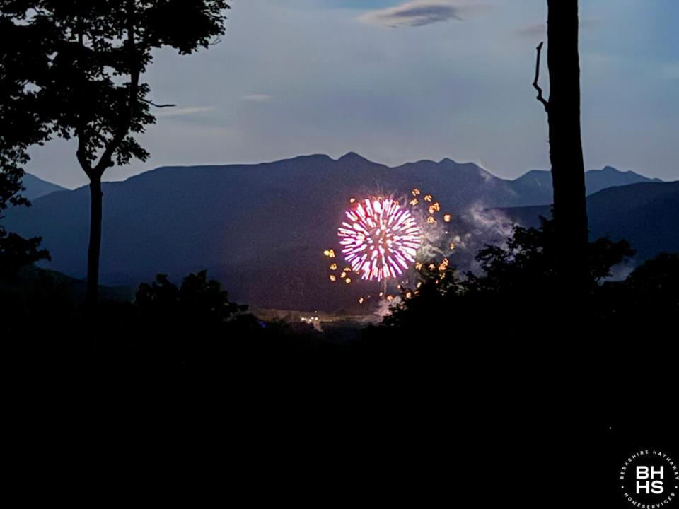 KeeneCabinOnMooseHill_Firework_Pink