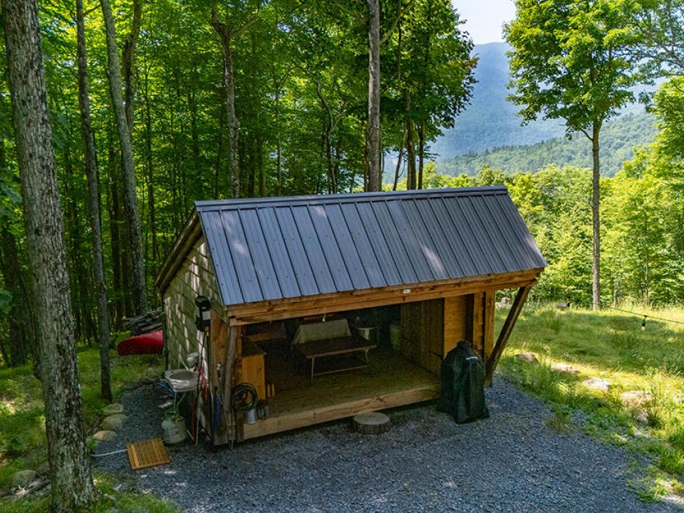 KeeneCabinOnMooseHill_LeanTo