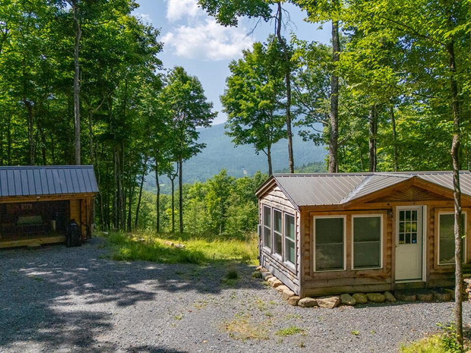 KeeneCabinOnMooseHill_A_Exterior_MH_Lean