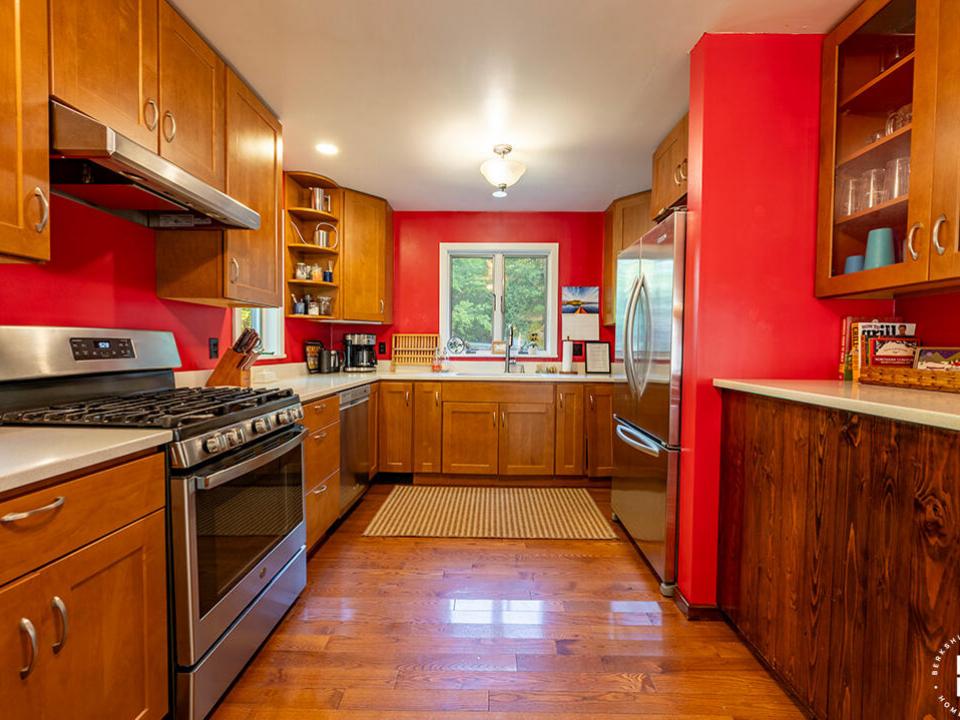 WilmingtonHomeOnHardy_Kitchen