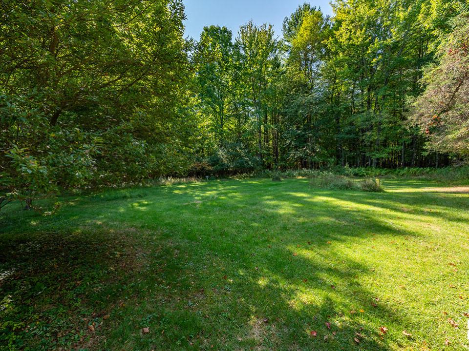 WilmingtonHomeOnHardy_Yard