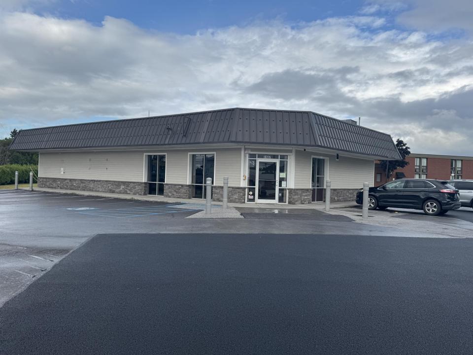 Stewarts - Plattsburgh - ext II