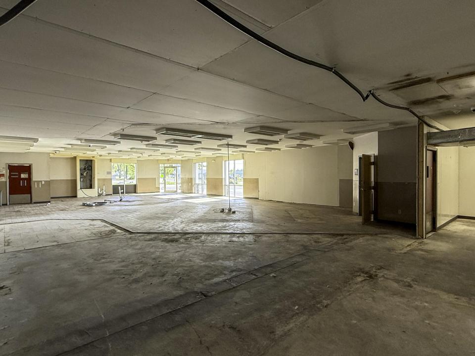 Stewarts - Plattsburgh new - interior IV