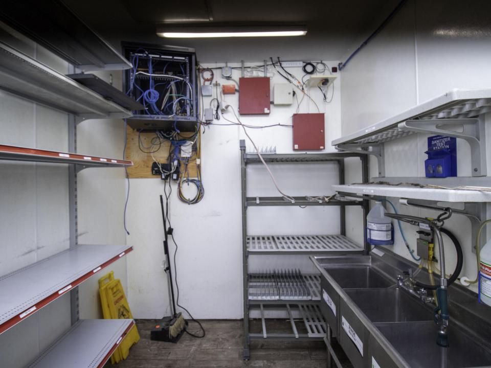 Stewarts - Plattsburgh new - kitchen are