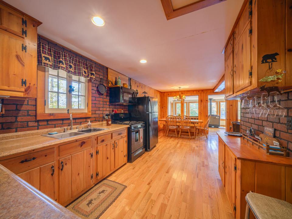 927B5122-C640-40F3-AB44-FBBAB40FEAF2