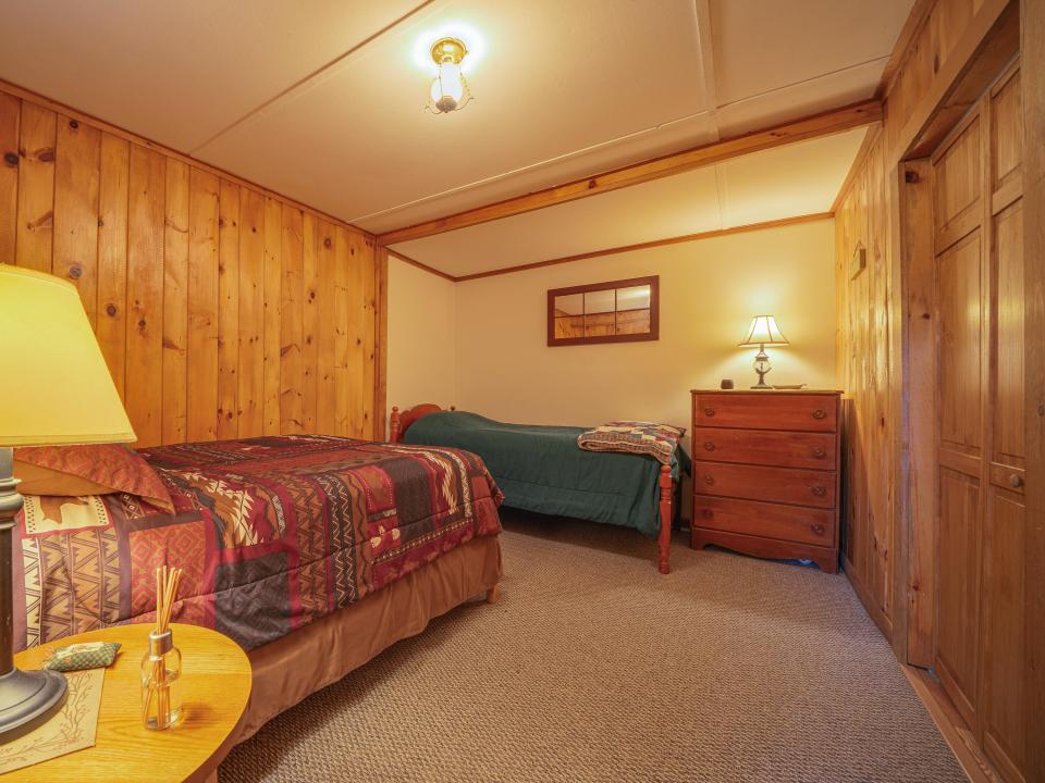 A8B98C6C-F820-40E0-92A5-14EDCEA045F5