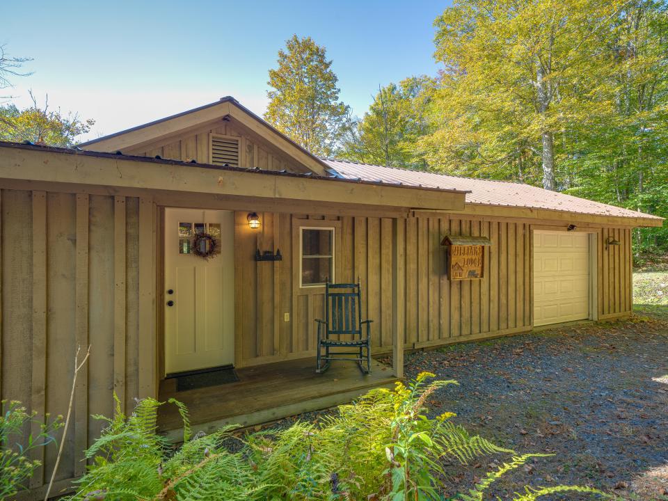 8C92C4CD-8737-4DB7-A7D5-9EABD5849C7B