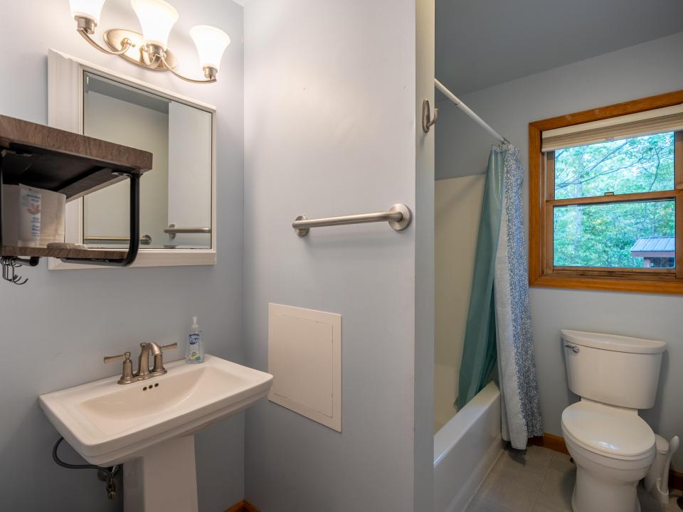 425 Bonnieview Rd WT-32