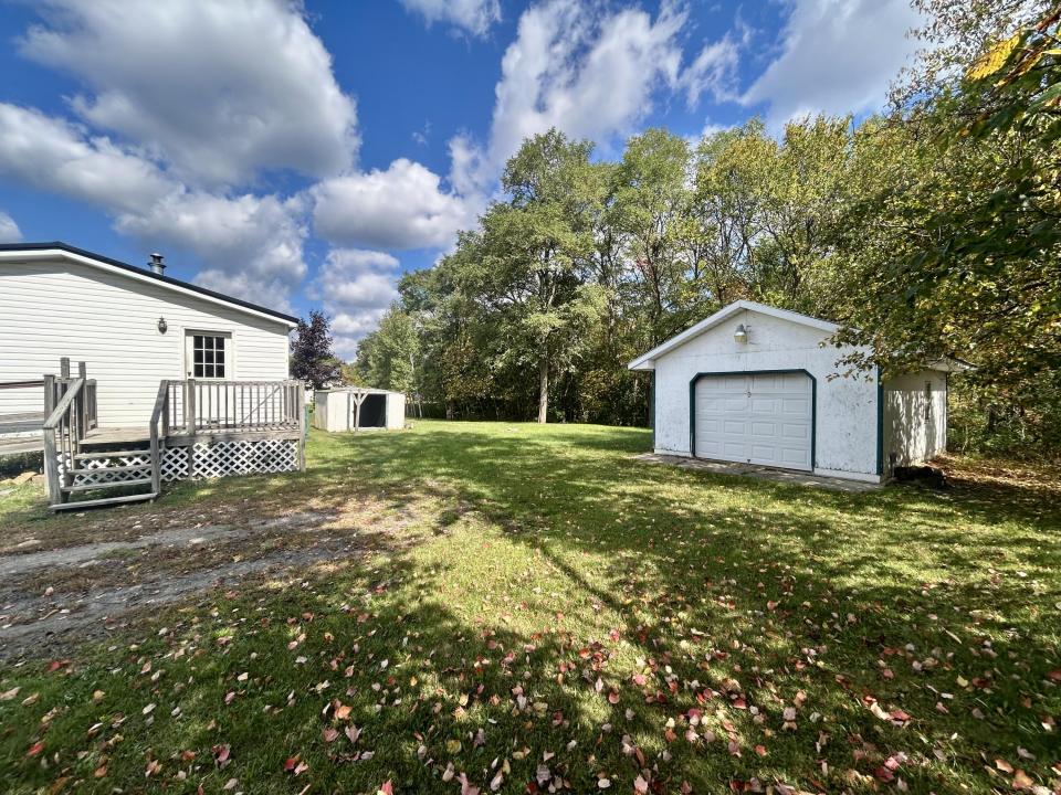 Side View of Home & Back Yard