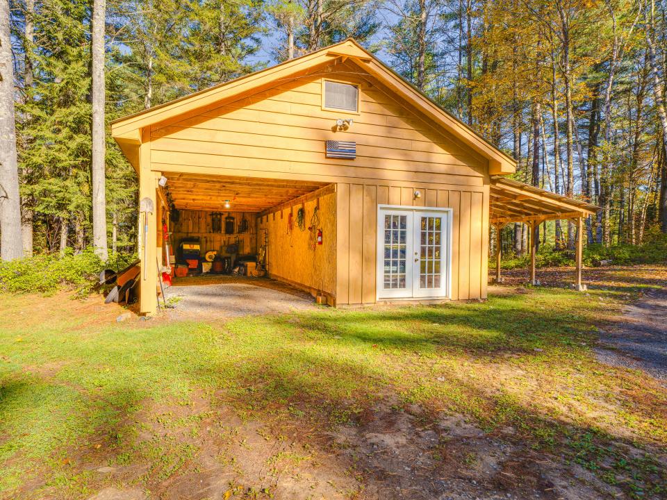 36 Adam's Park Way-24