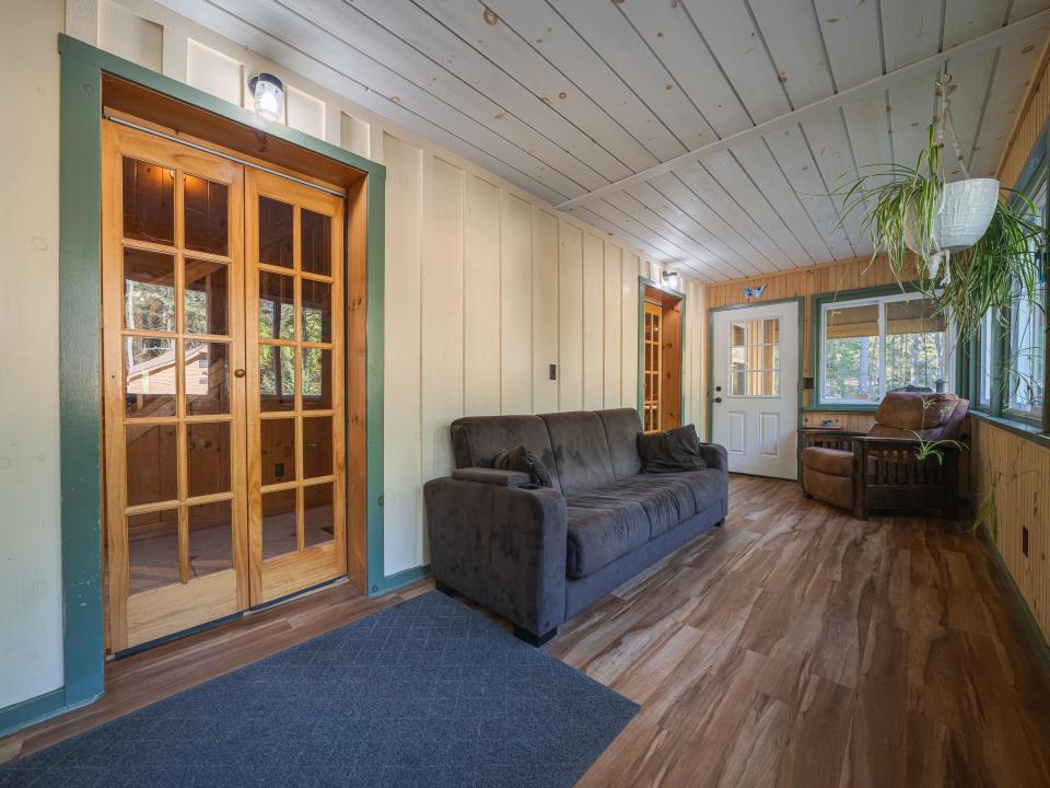 36 Adam's Park Way-43