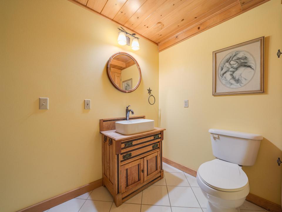 36 Adam's Park Way-60