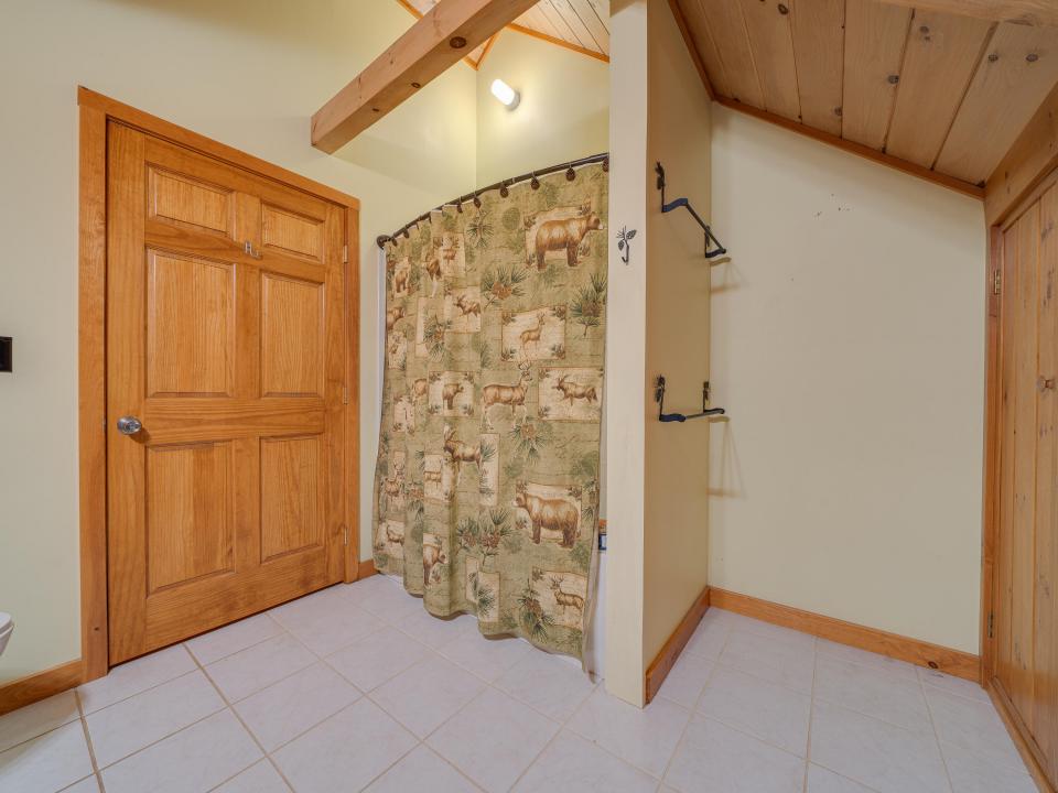 36 Adam's Park Way-72