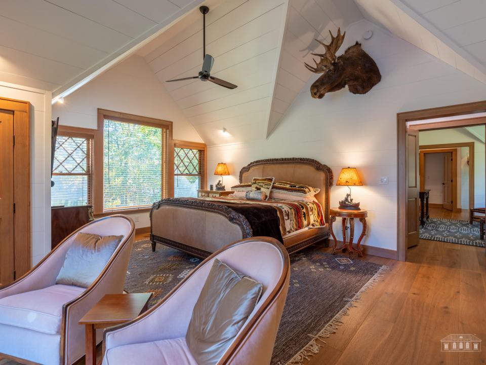 Camp Yellow Birch Interiors-70