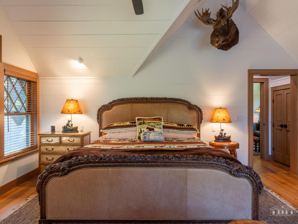 Camp Yellow Birch Interiors-71