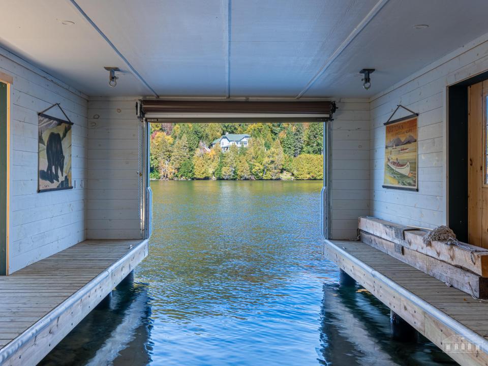 Camp Yellow Birch Interiors-110