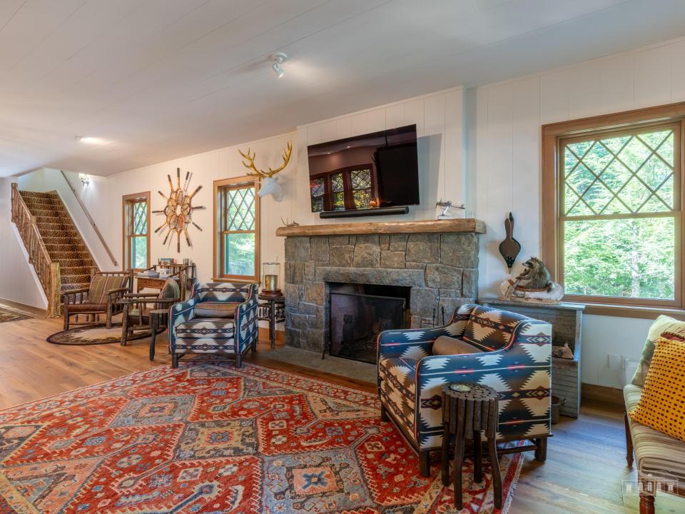 Camp Yellow Birch Interiors-28
