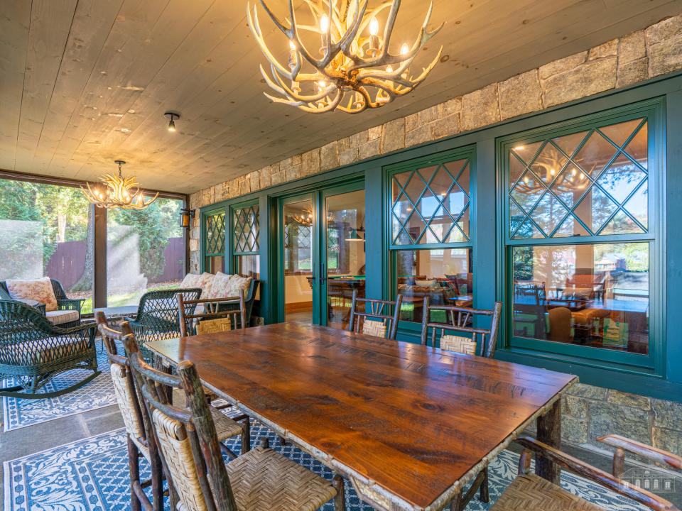 Camp Yellow Birch Interiors-101