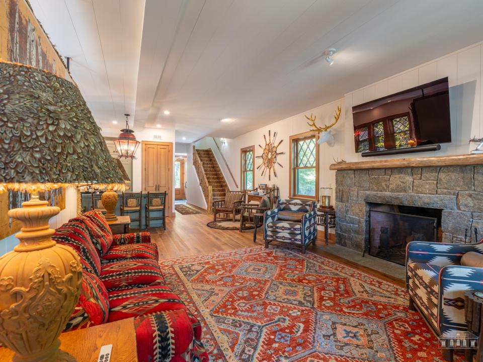 Camp Yellow Birch Interiors-27