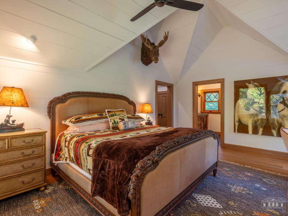 Camp Yellow Birch Interiors-72