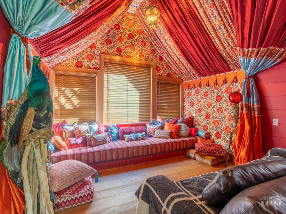 Camp Yellow Birch Interiors-64