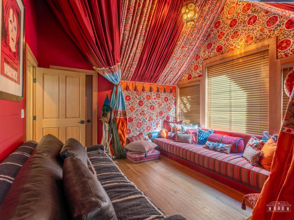Camp Yellow Birch Interiors-66
