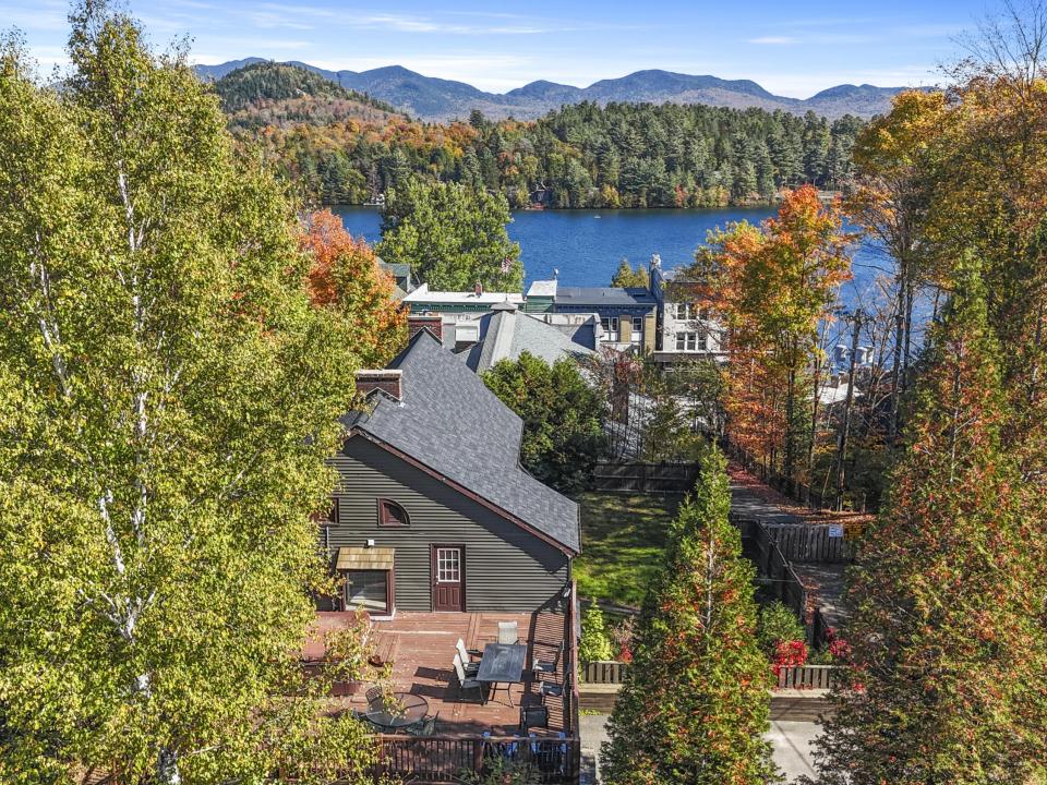 Main Street and Mirror Lake Close