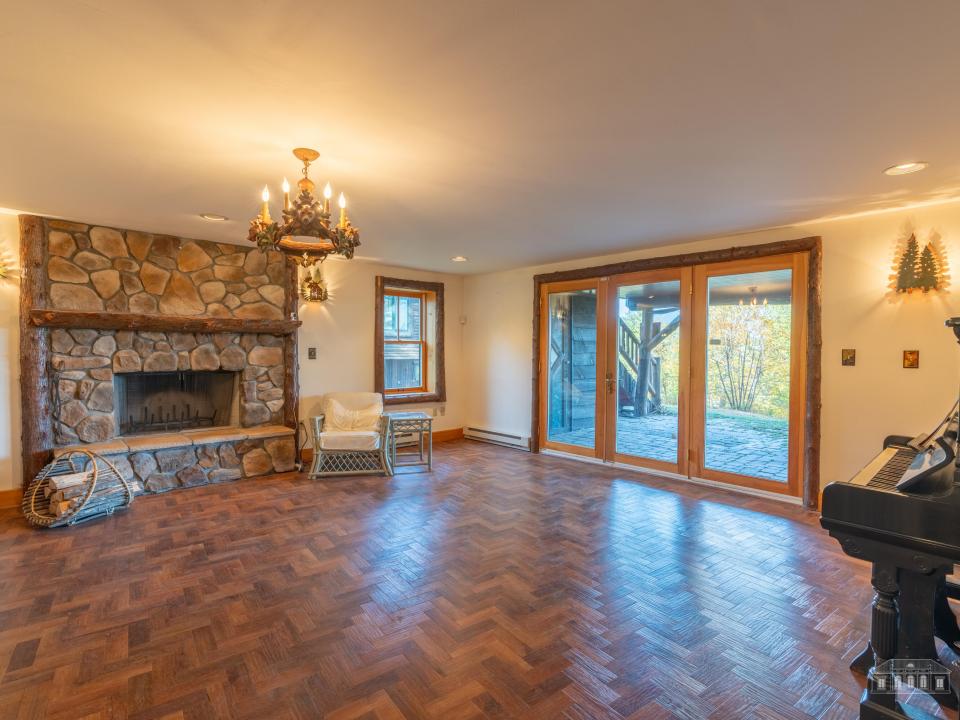 363 Whiteface Inn Ln Unit 9 LP-121